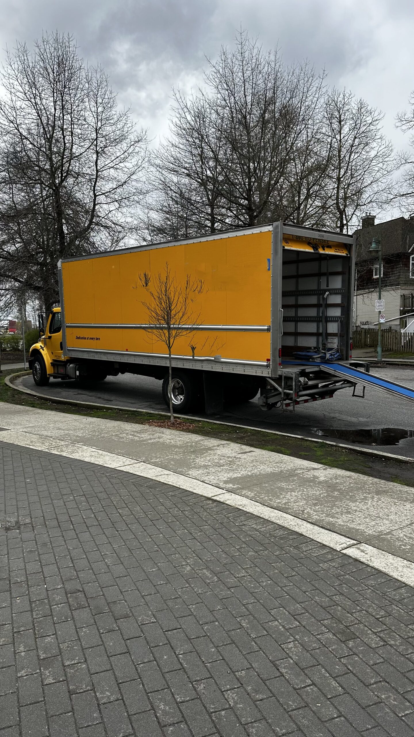 Professional packing for long-distance household moving